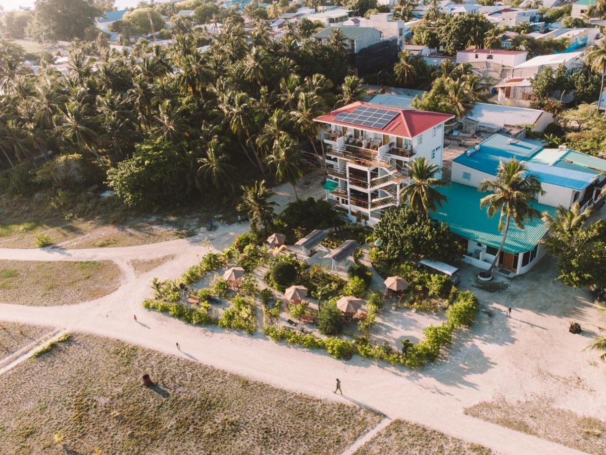 Reef Edge Thulusdhoo, Maldives Hotel Exterior photo