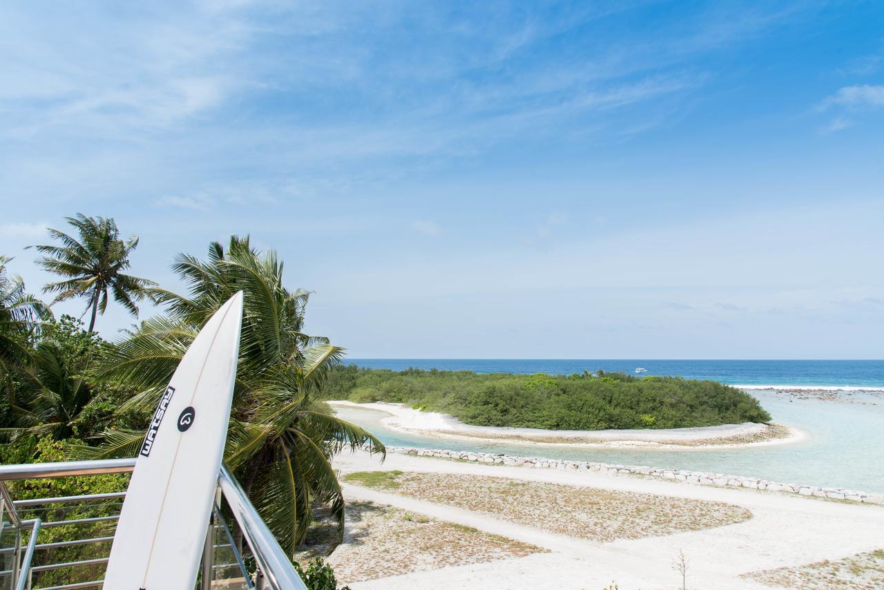 Reef Edge Thulusdhoo, Maldives Hotel Exterior photo